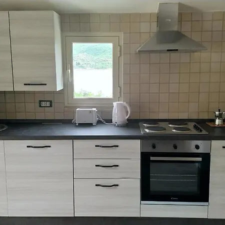 Retreat - Aventino - Beautiful And Mountain Views 아파트