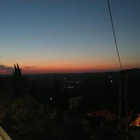 아파트 Retreat - Aventino - Beautiful And Mountain Views *